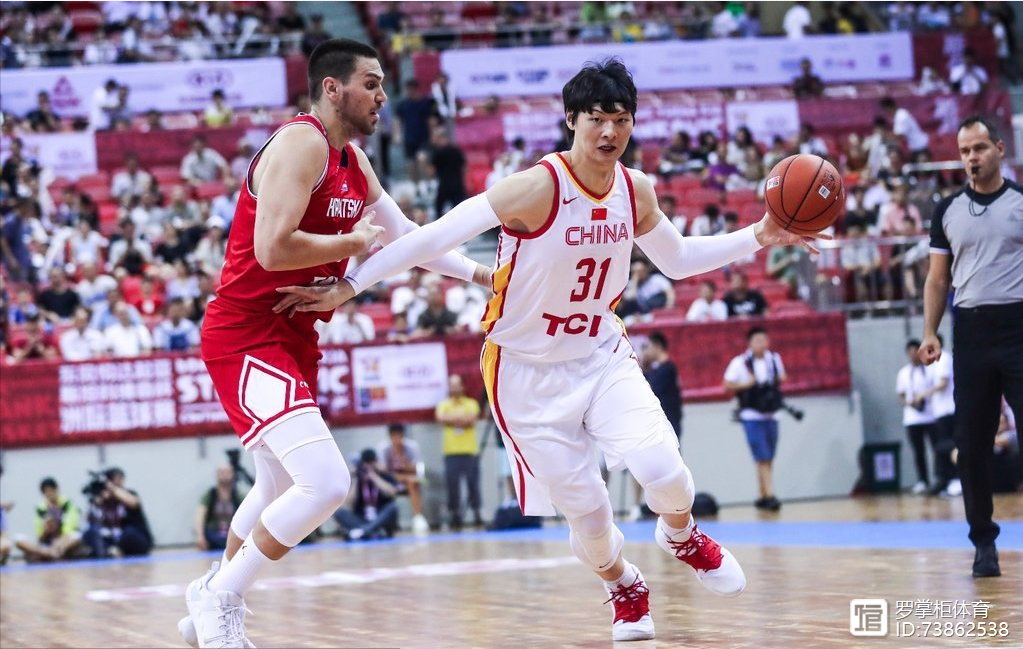 里程碑夜！上海海港豪取连胜，欧超杯清晨刷纪录，媒体盛赞，身体对抗强度拉满的简单介绍-线上投注  第1张