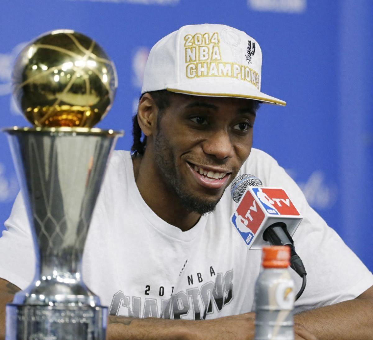 赛地聚焦——NBA常规赛冲刺阶段热度飙升;圣安东尼奥马刺复出首秀;目标明确;赛季目标并未改变的简单介绍-竞赛投注 第1张 赛地聚焦——NBA常规赛冲刺阶段热度飙升;圣安东尼奥马刺复出首秀;目标明确;赛季目标并未改变的简单介绍-竞赛投注 第1张